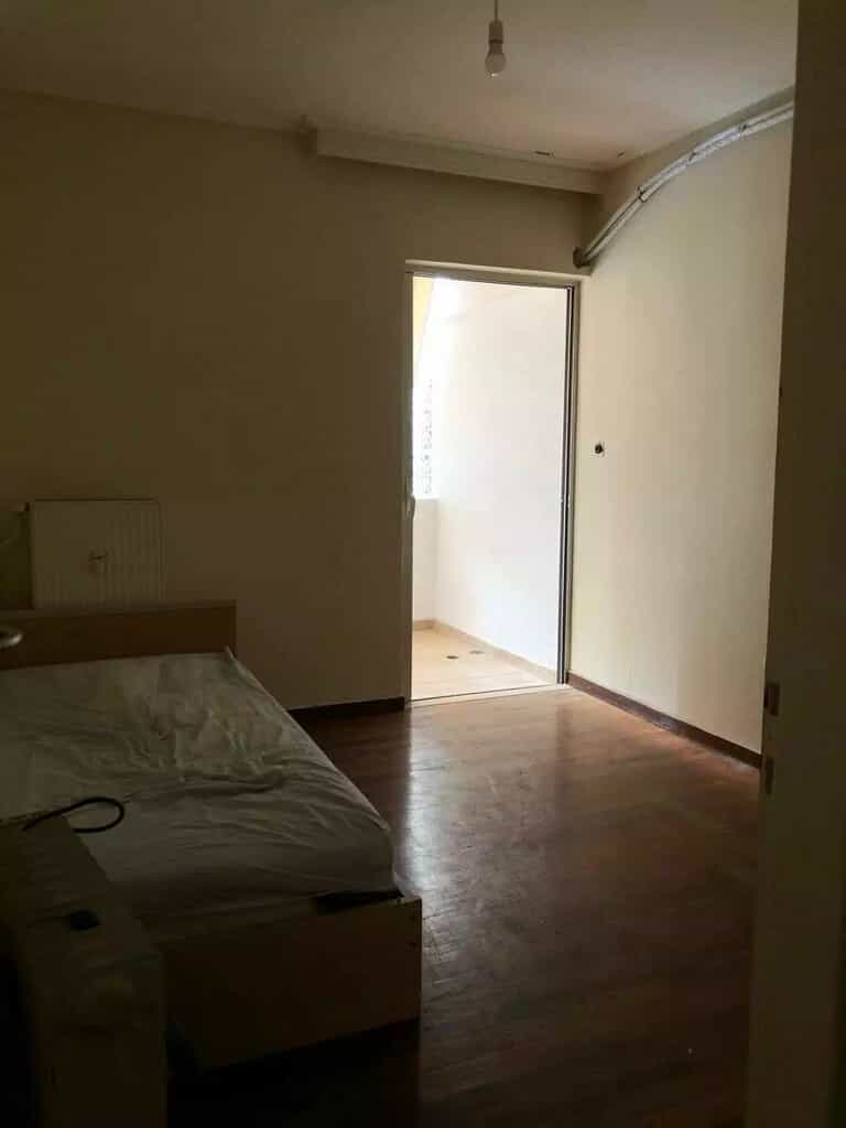 Condominium in Elliniko,  12173287
