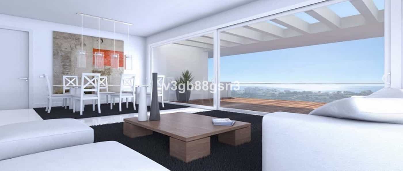 Condominium in Estepona, Andalusia 12174142