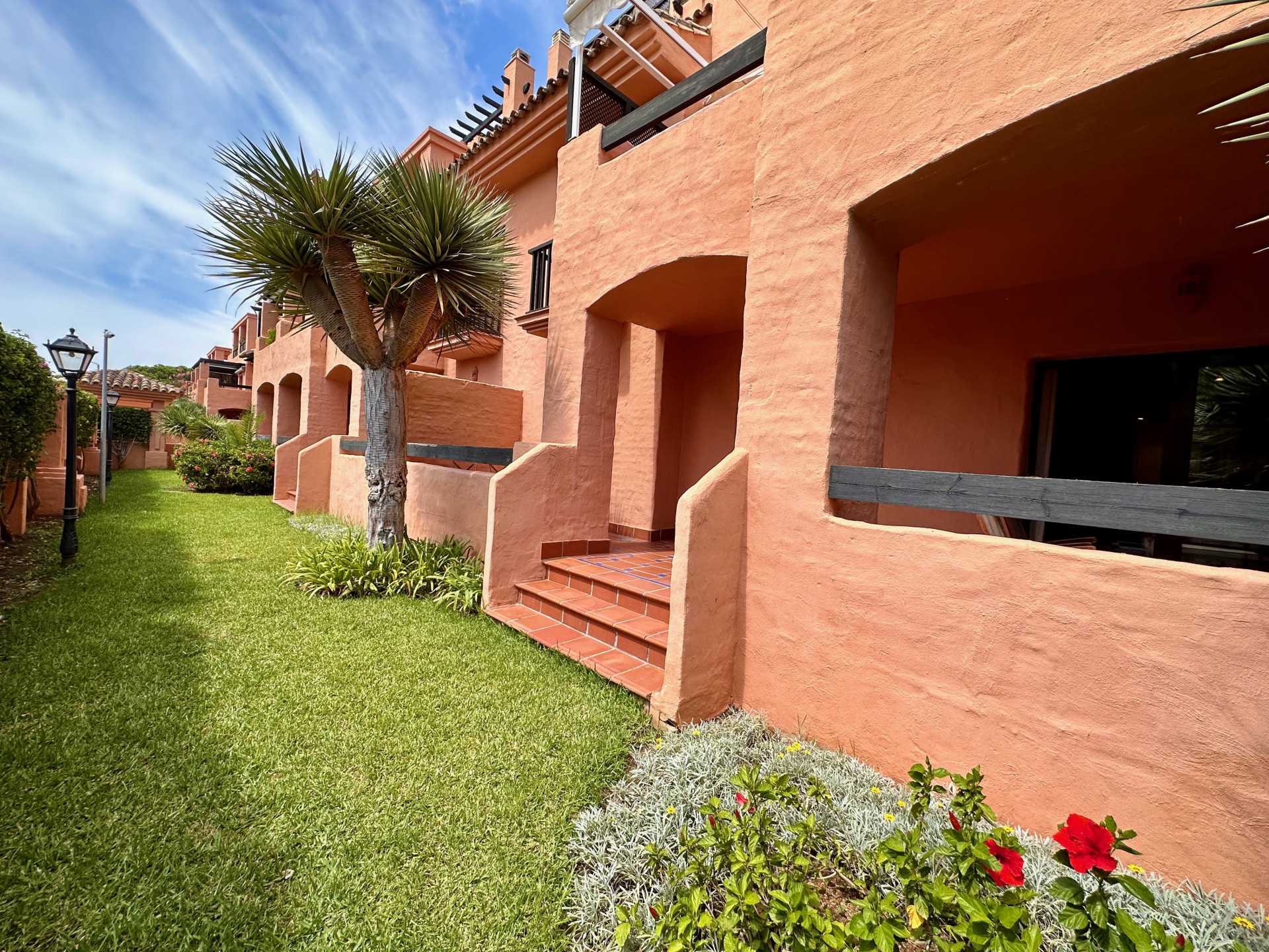Condominium in Atalaya Isdabe, Andalucía 12177581