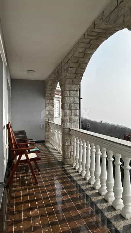 Квартира в Туран, Приморсько-Горанська жупанія 12177654