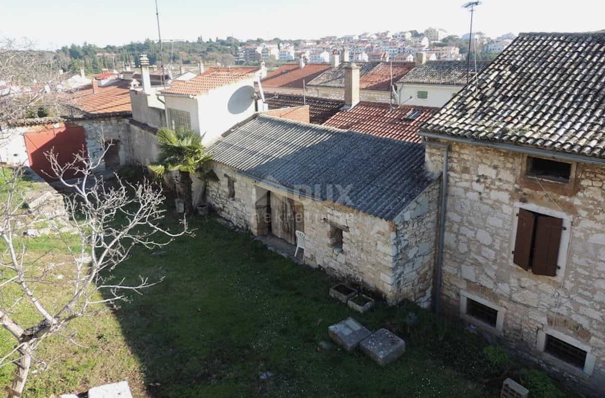 casa en Vrsar, Istarska Županija 12177660