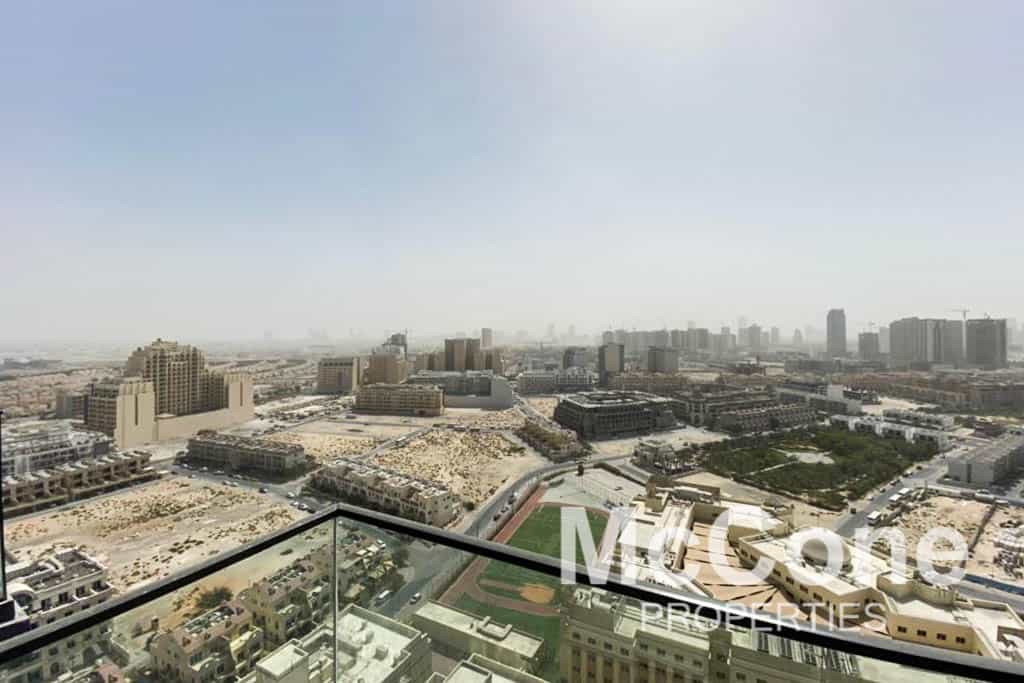 Condominium in دبي, دبي 12177706
