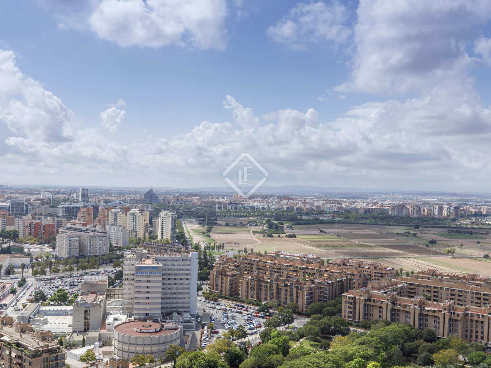 Condominium in Valencia, Valencian Community 12177735
