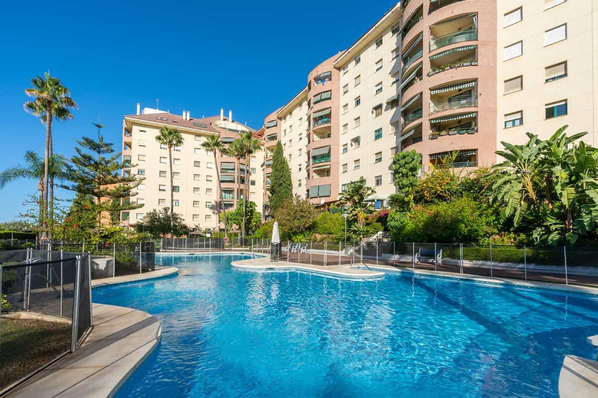 Condominium in Marbella, Andalusië 12180037