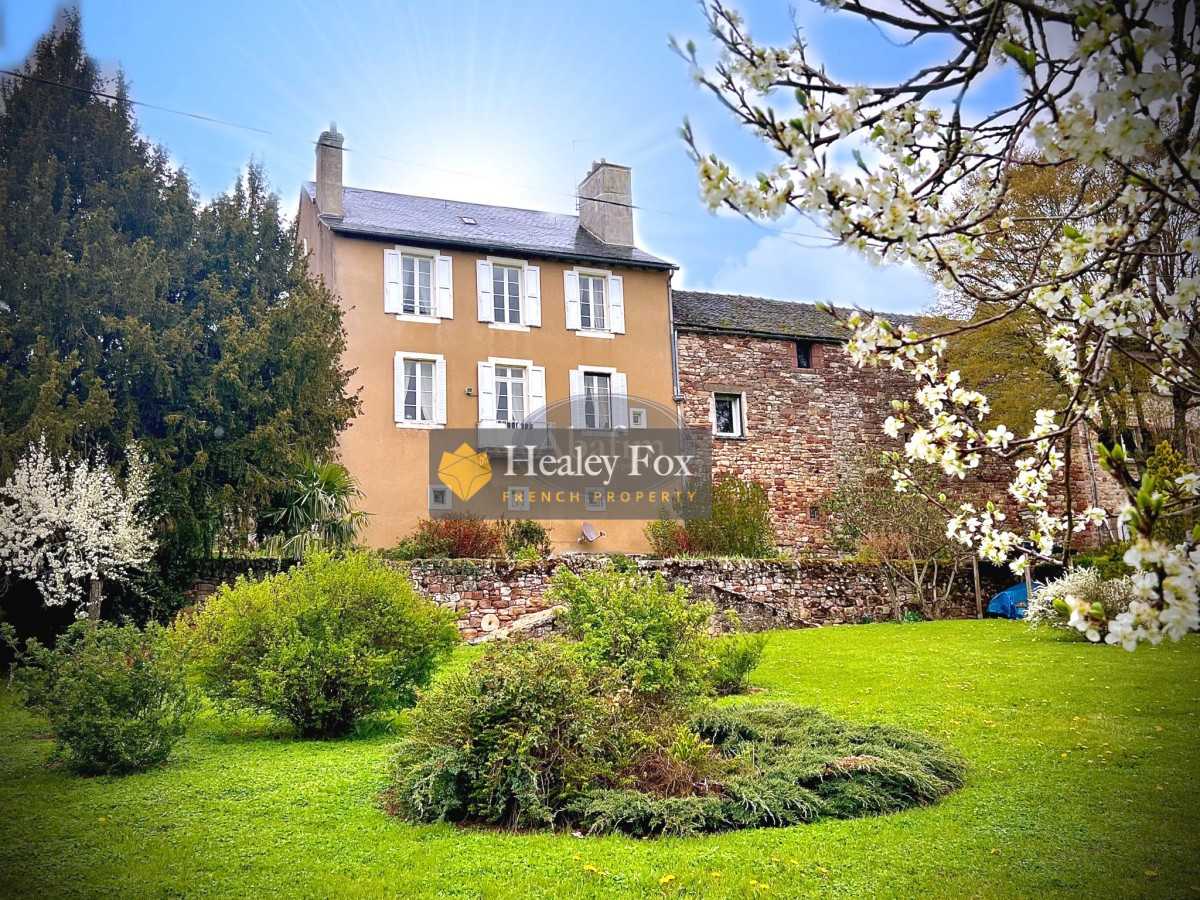 House in Rodez, Occitanie 12180132