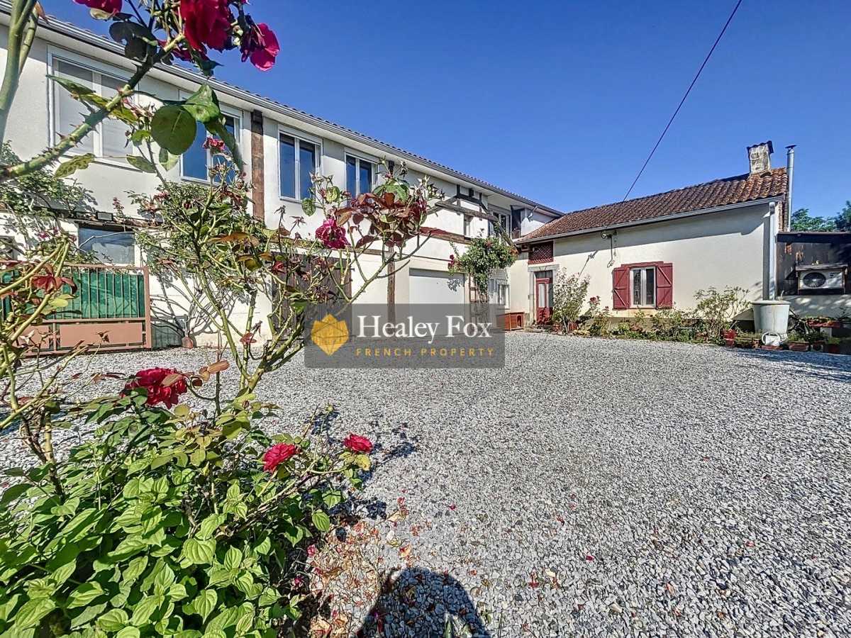 Rumah di Saint-Gaudens, Occitanie 12180150