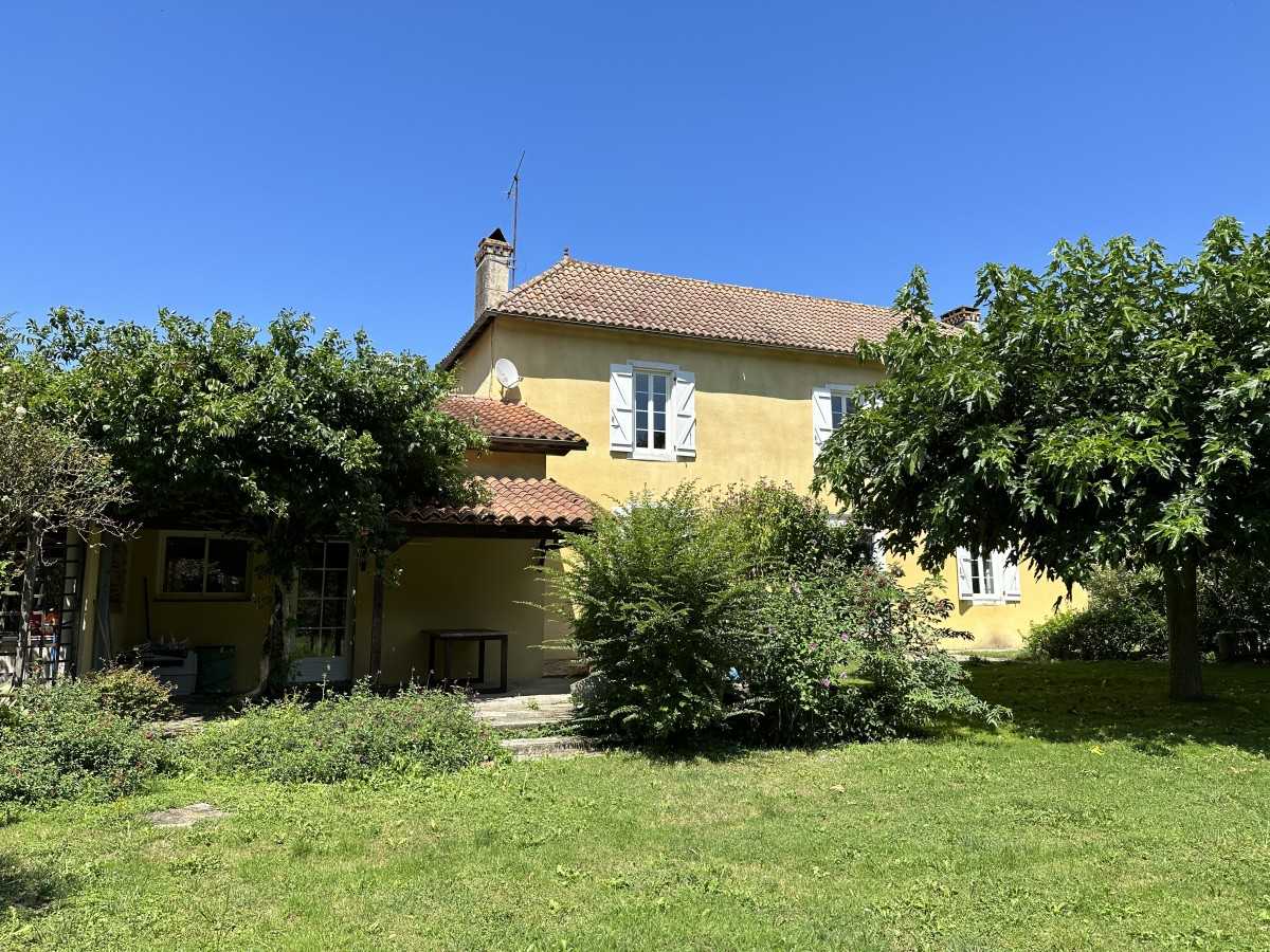 casa no Trie-sur-Baise, Occitânia 12180152