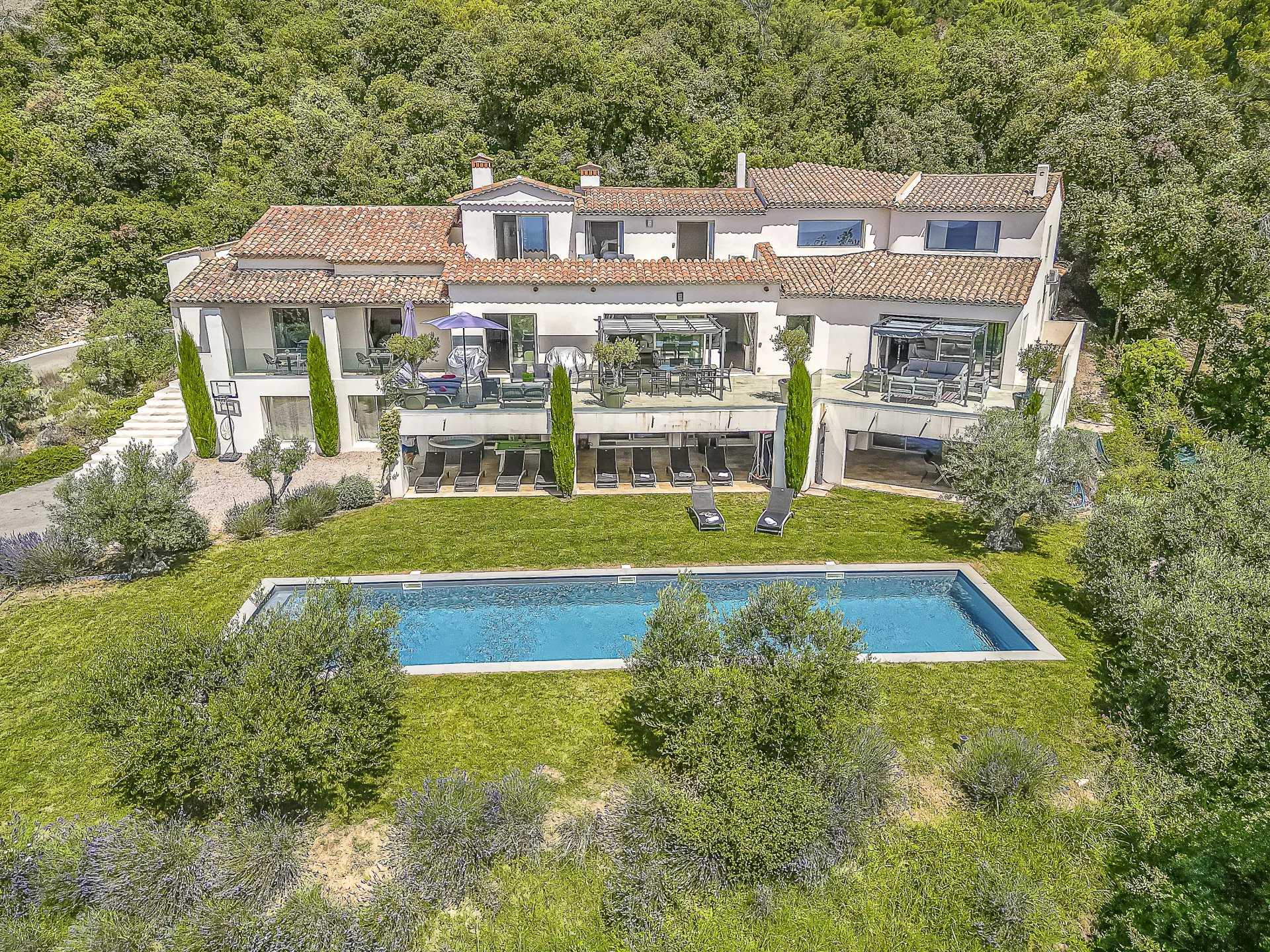 Rumah di Cabris, Provence-Alpes-Cote d'Azur 12180162