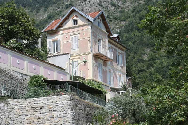 House in Moulinet, Provence-Alpes-Cote d'Azur 12180163