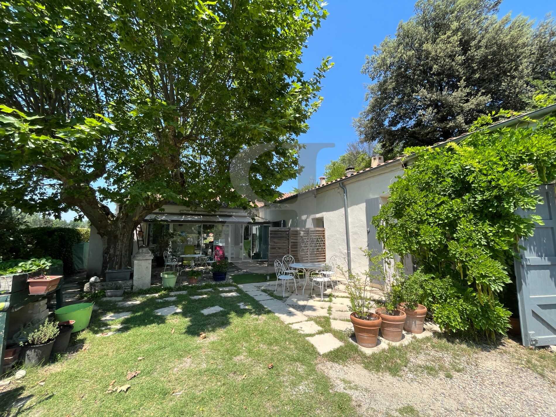 집 에 Caromb, Provence-Alpes-Cote d'Azur 12180174