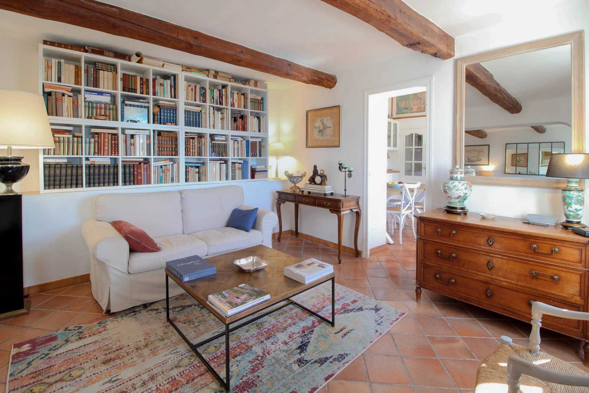 жилой дом в Draguignan, Provence-Alpes-Côte d'Azur 12180202