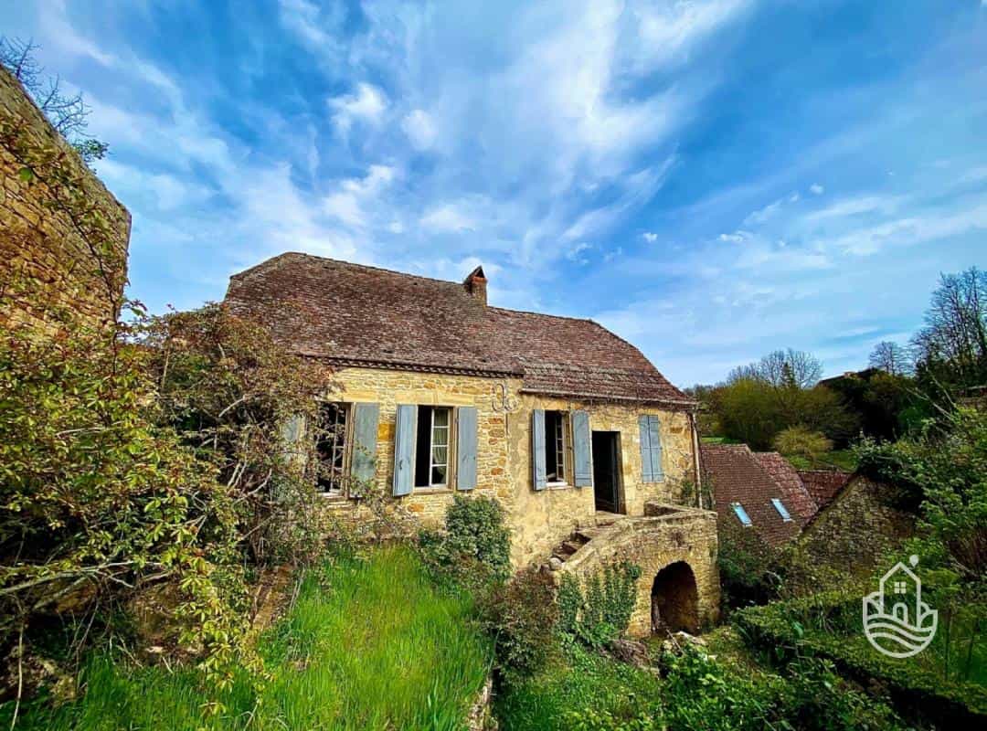 Haus im Sarlat-la-Canéda, Nouvelle-Aquitaine 12180211