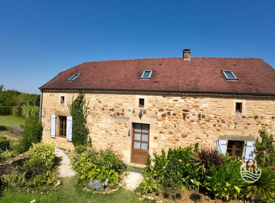 σπίτι σε Sarlat-la-Caneda, Nouvelle-Aquitaine 12180231