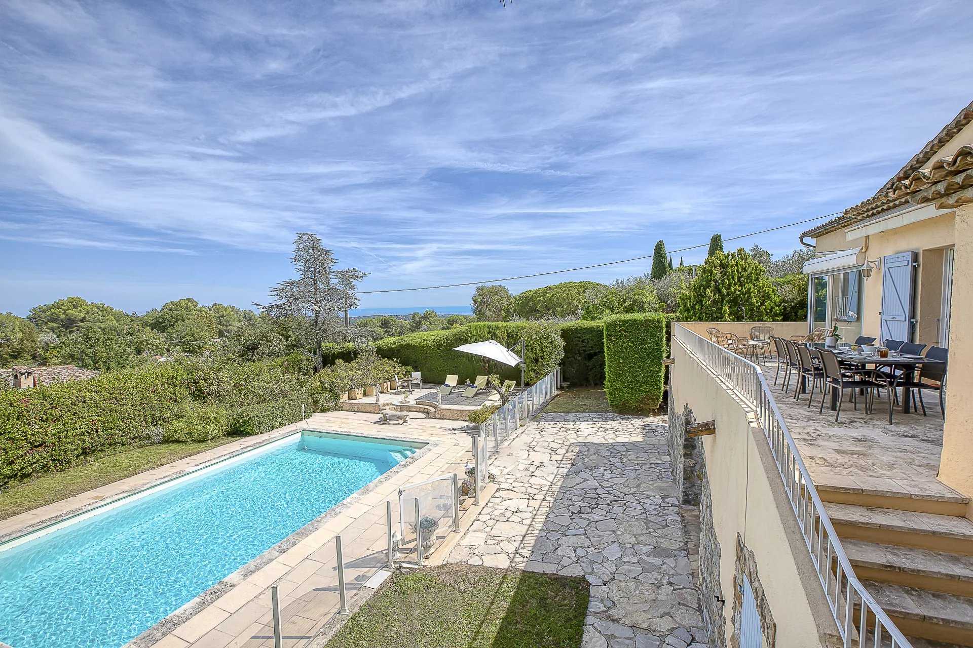 Будинок в Le Rouret, Provence-Alpes-Côte d'Azur 12180243