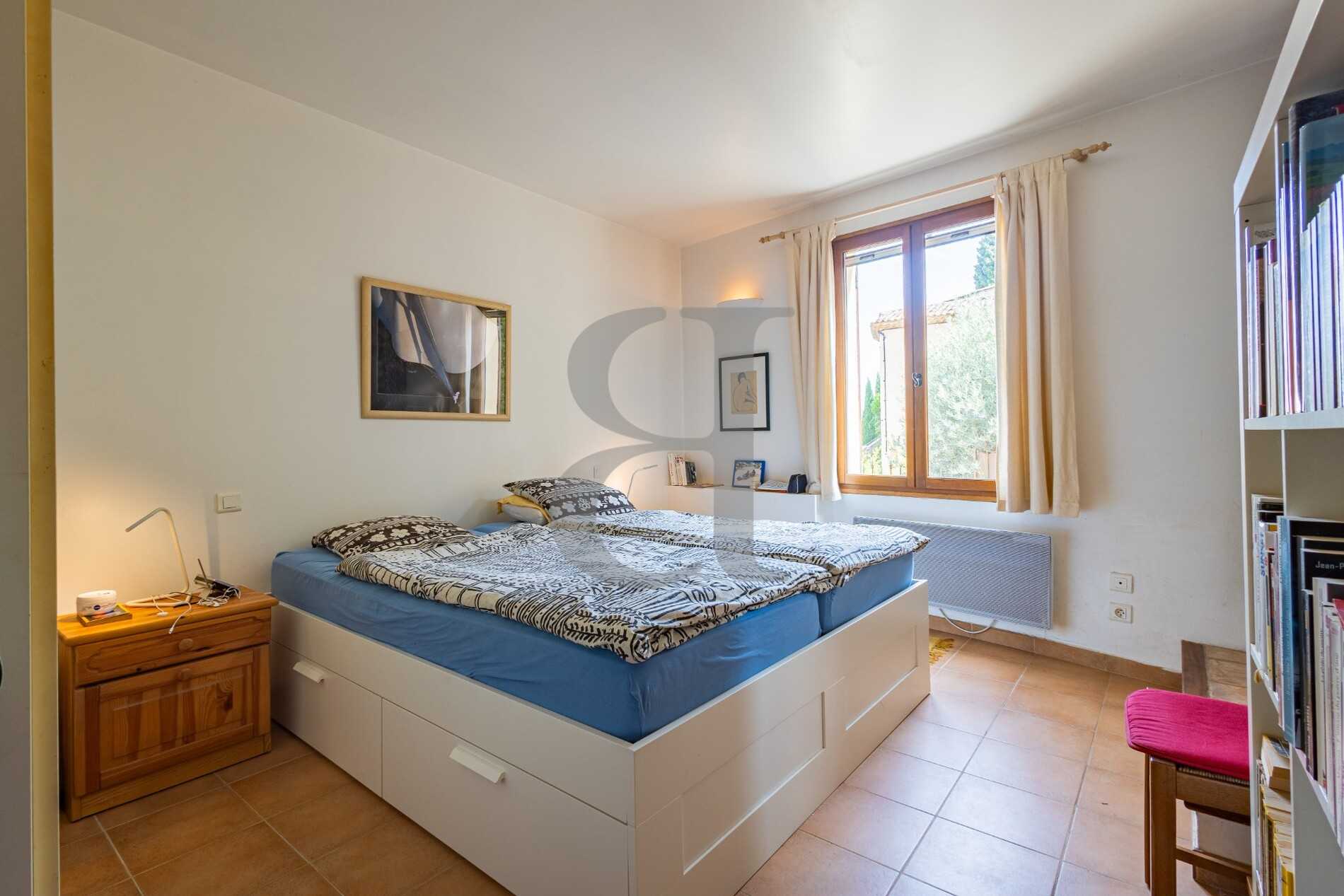 Dom w Gigondas, Provence-Alpes-Côte d'Azur 12180257