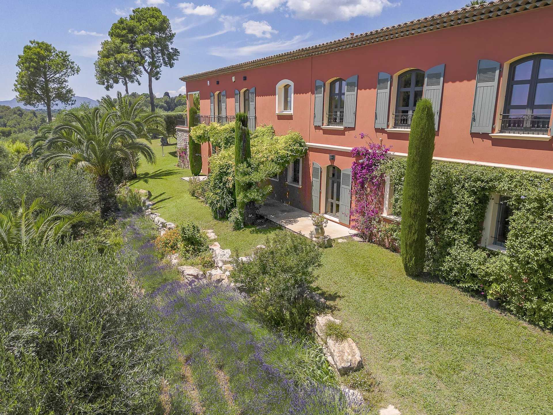 casa no Mougins, Provença-Alpes-Costa Azul 12180259
