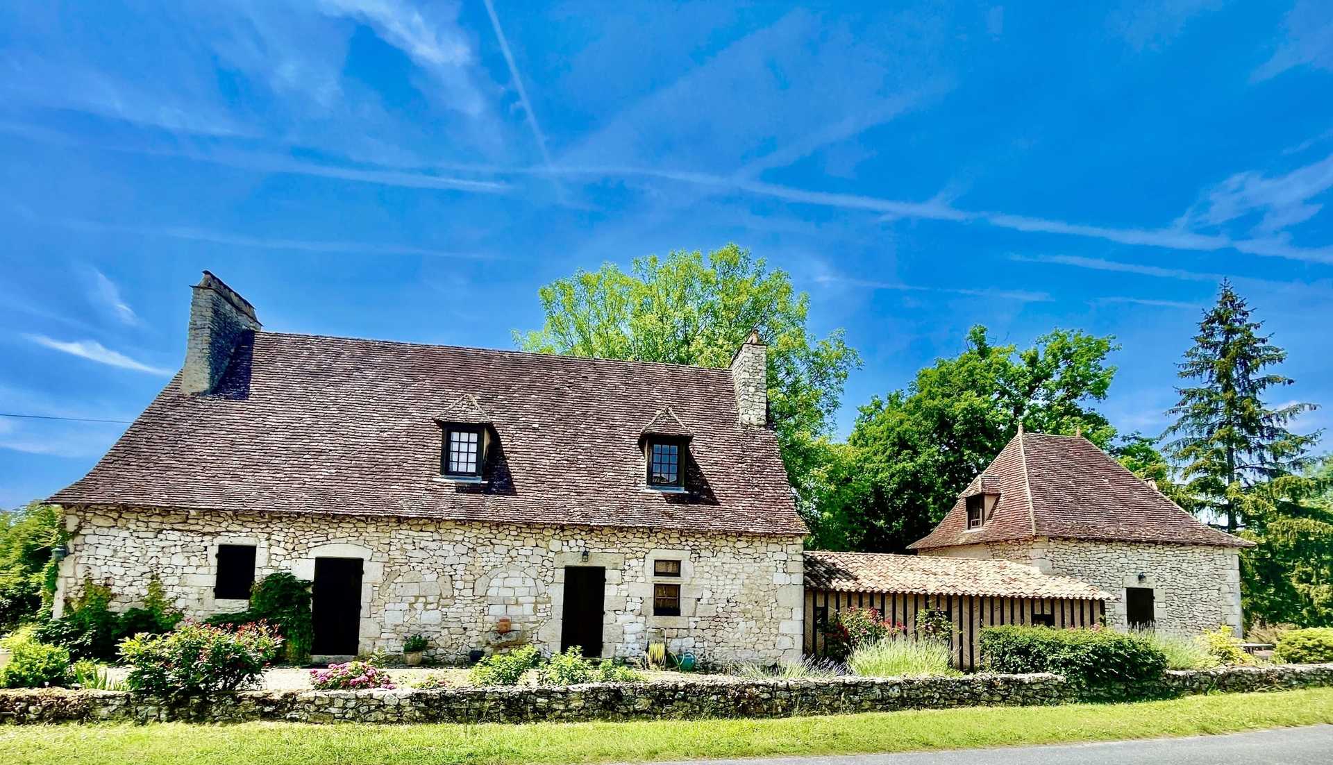 Rumah di Issigeac, Nouvelle-Aquitaine 12180364