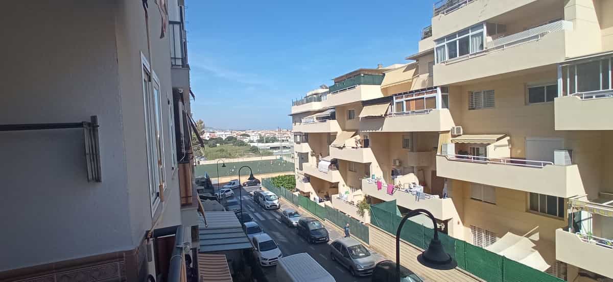 Condominium in Moncloa, Madrid 12180456