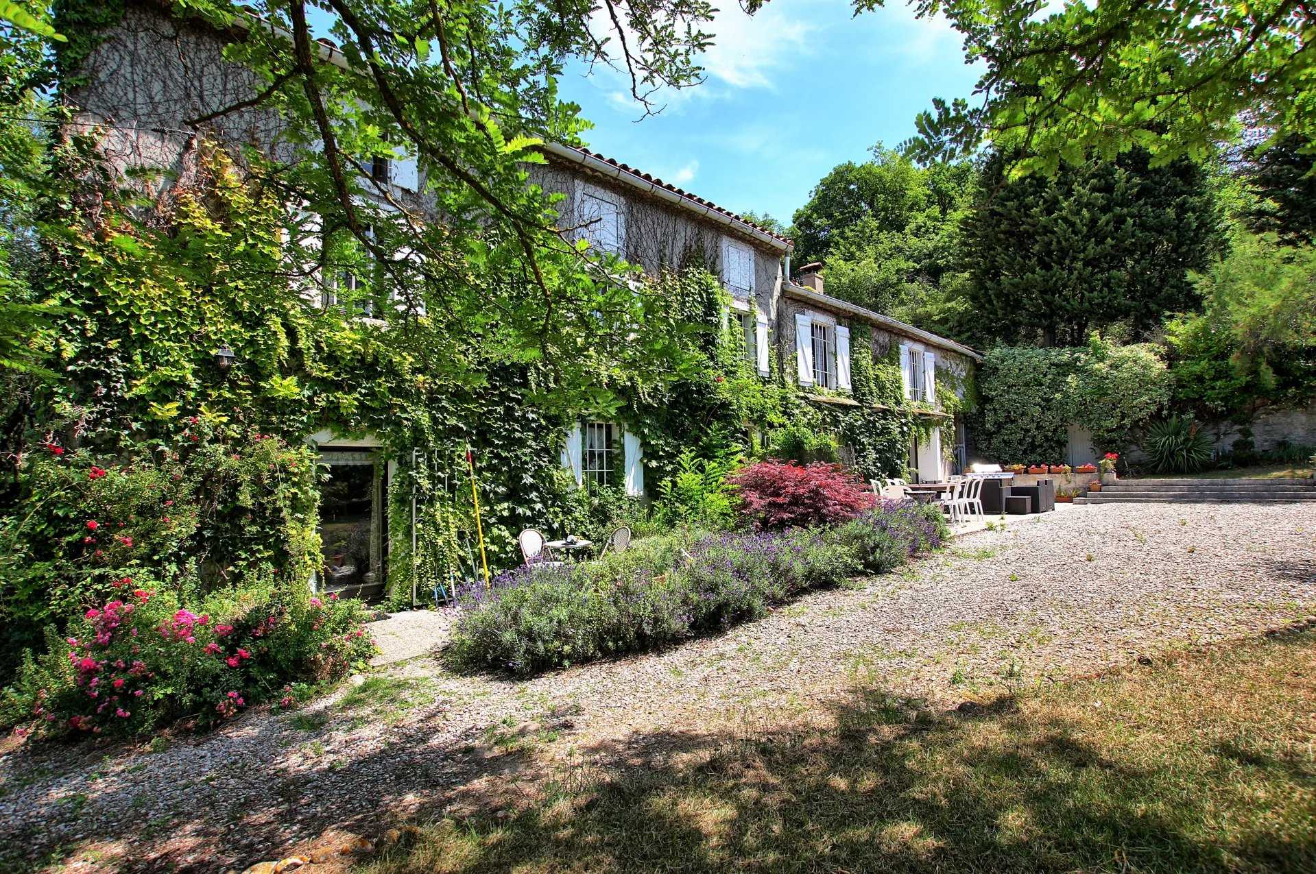 жилой дом в Limoux, Occitanie 12180617