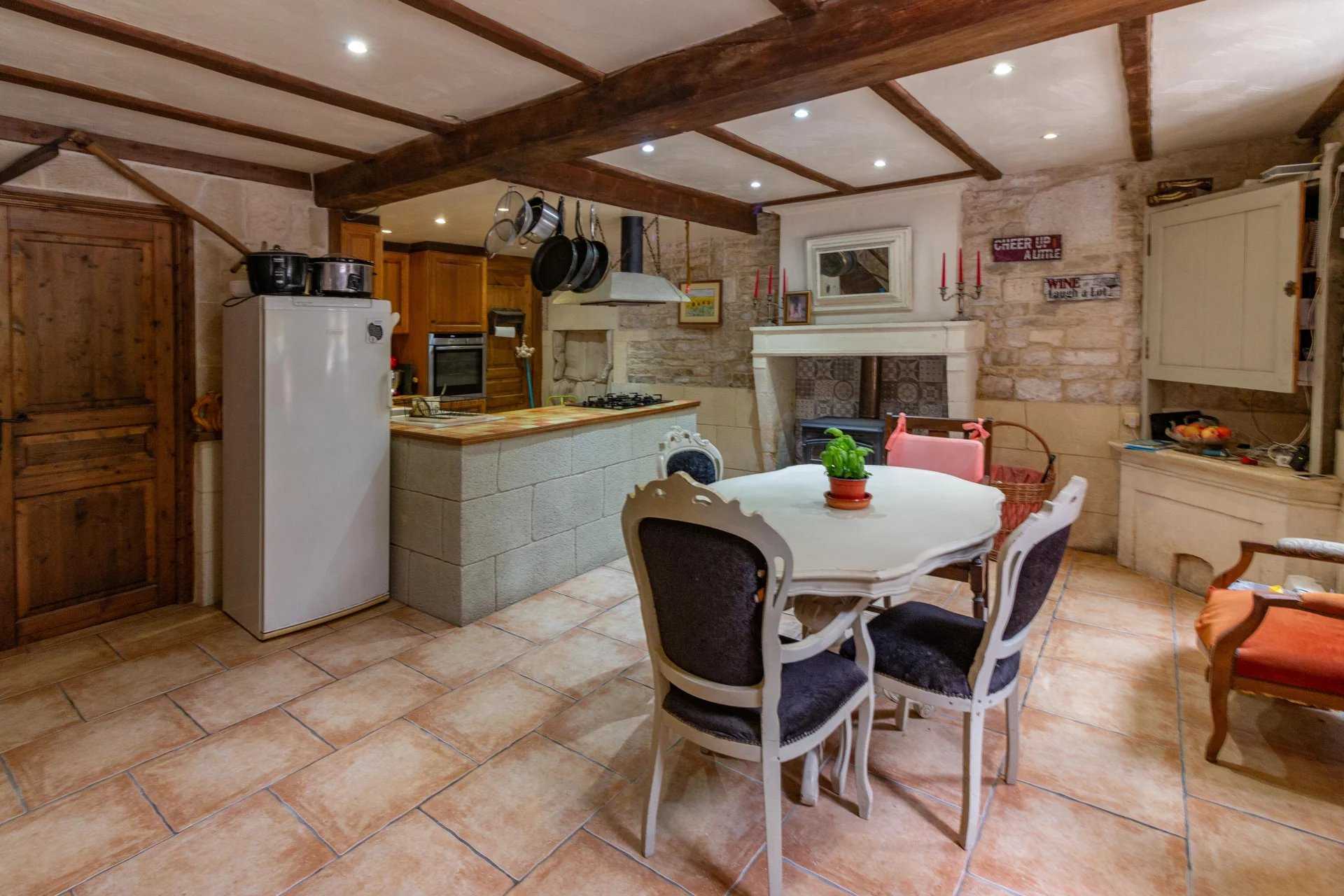 House in Brie-sous-Matha, Nouvelle-Aquitaine 12180667