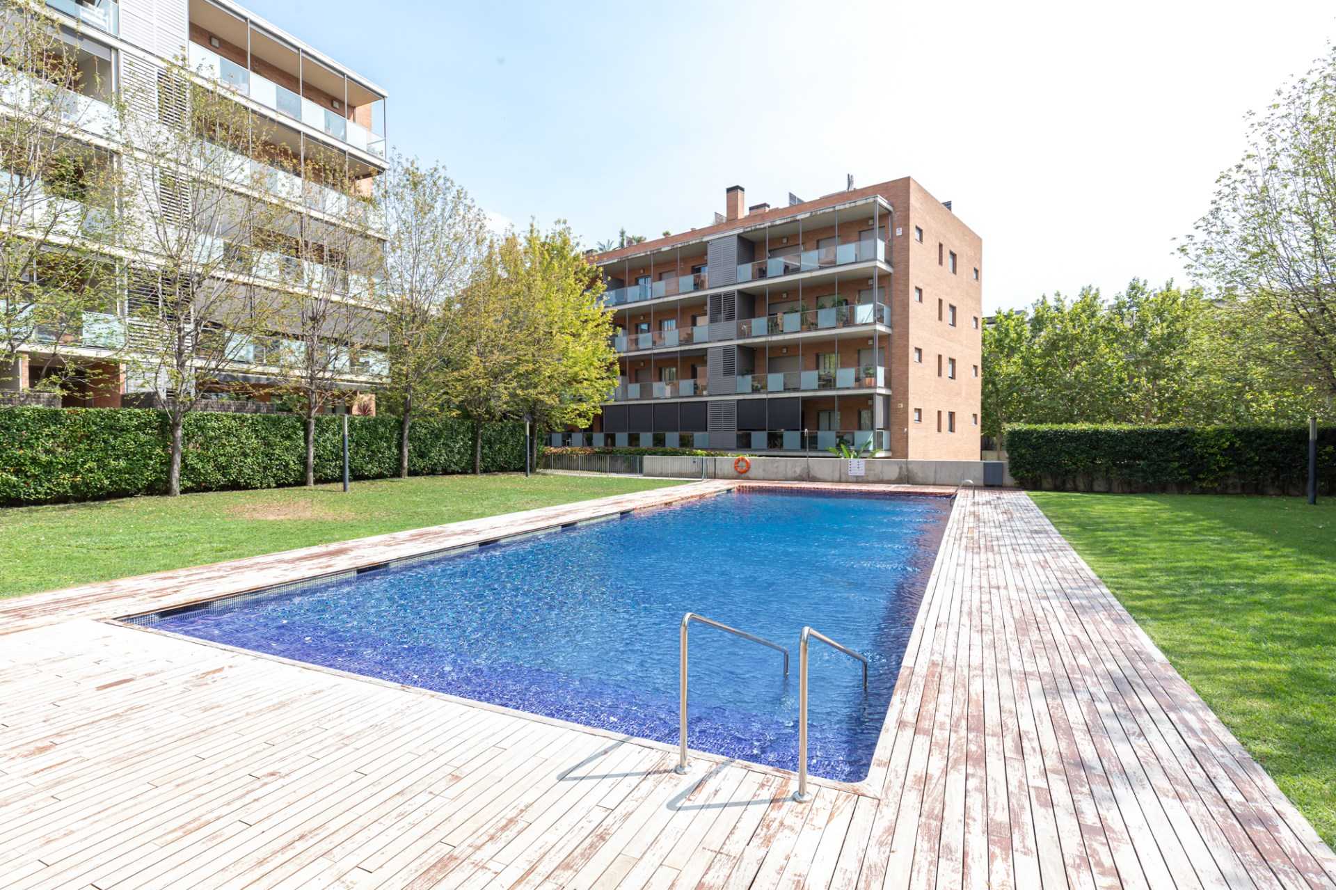 Condominium in Sant Cugat del Vallès, Catalunya 12180682