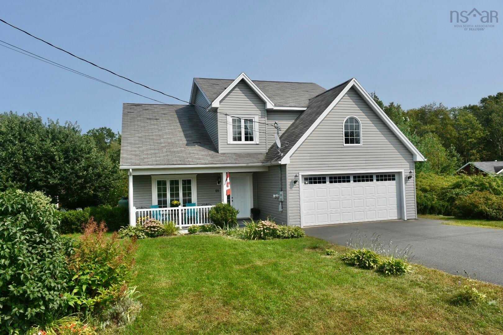 House in Kentville, Nova Scotia 12180700