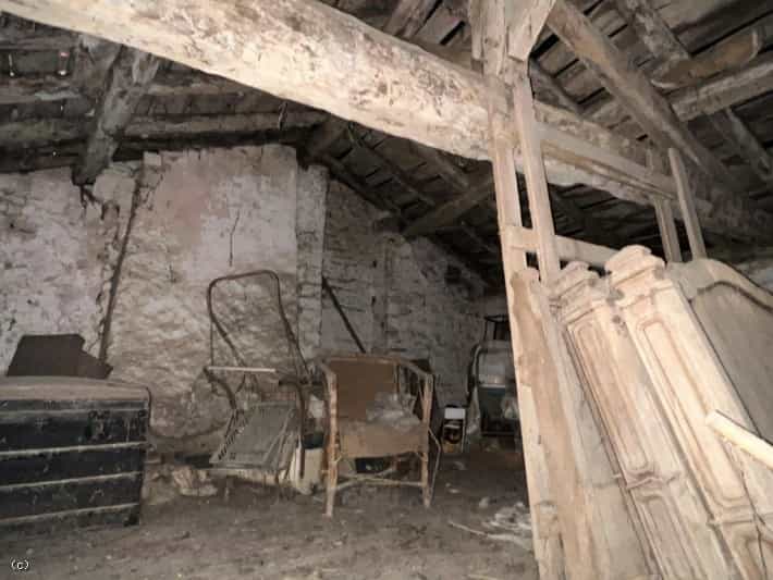 Talo sisään Condac, Nouvelle-Aquitaine 12180972