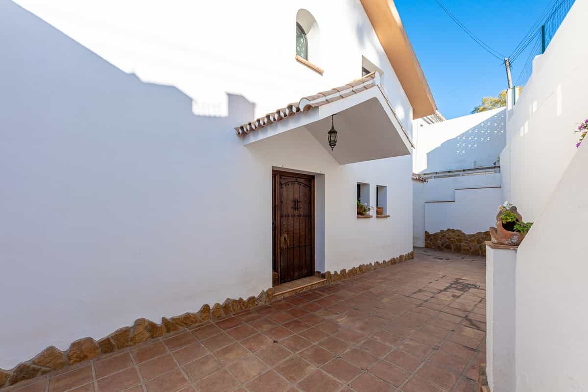 Talo sisään Mijas, Andalusia 12181260