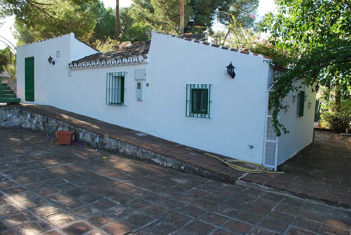 بيت في Alhaurín de la Torre, Andalusia 12181843