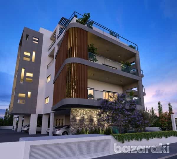 Condominium dans Mesa Geitonia, Limassol 12183210