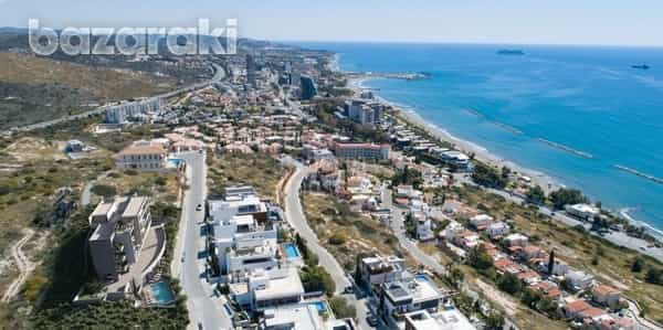 Condominio en Agios Tychon, Limassol 12183403