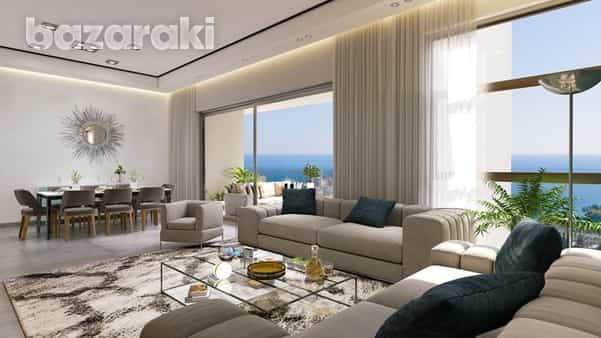 Condominium in Agios Tychon, Larnaka 12183422