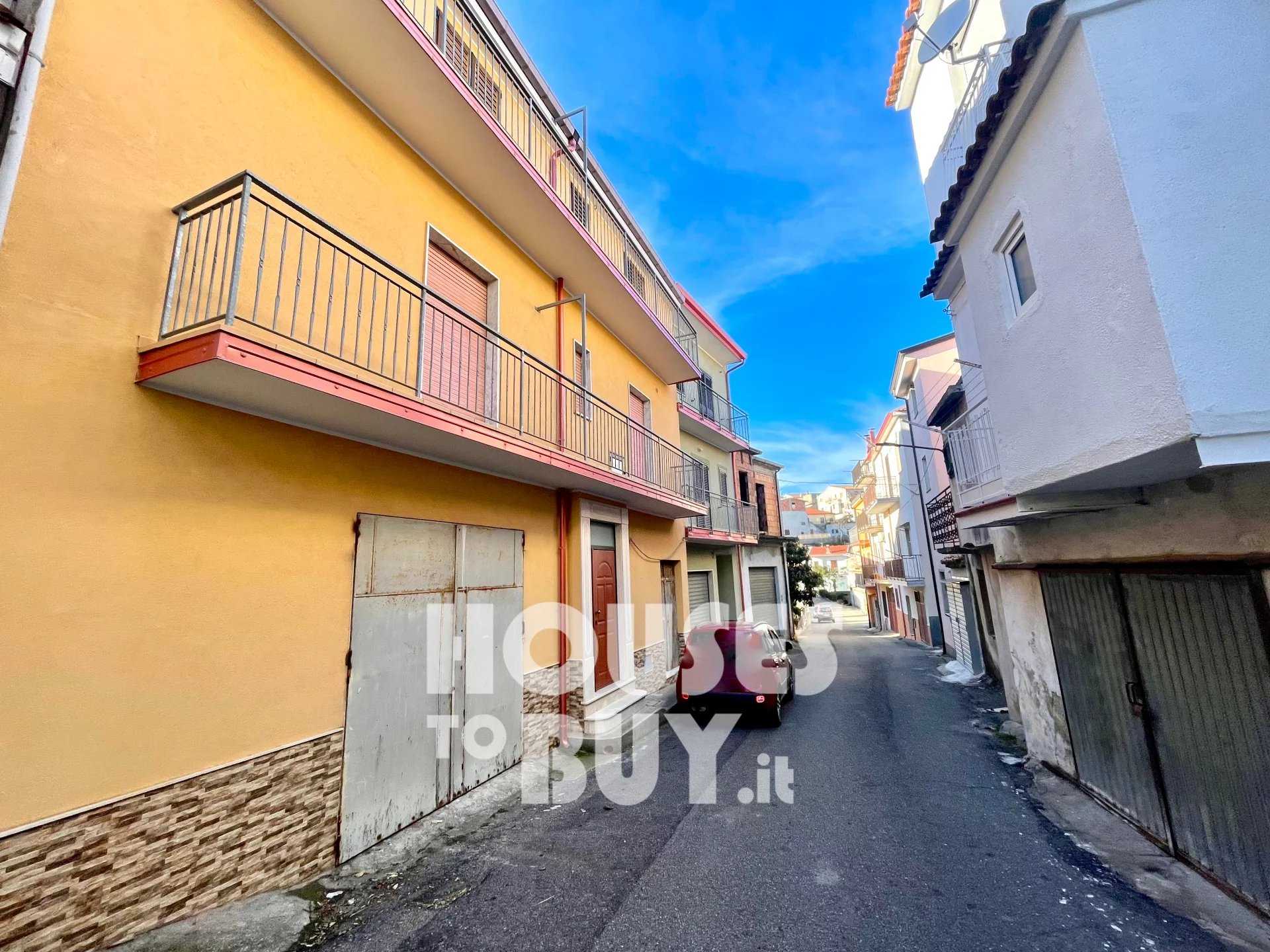 Multiple Houses in Carfizzi, Crotone 12183664