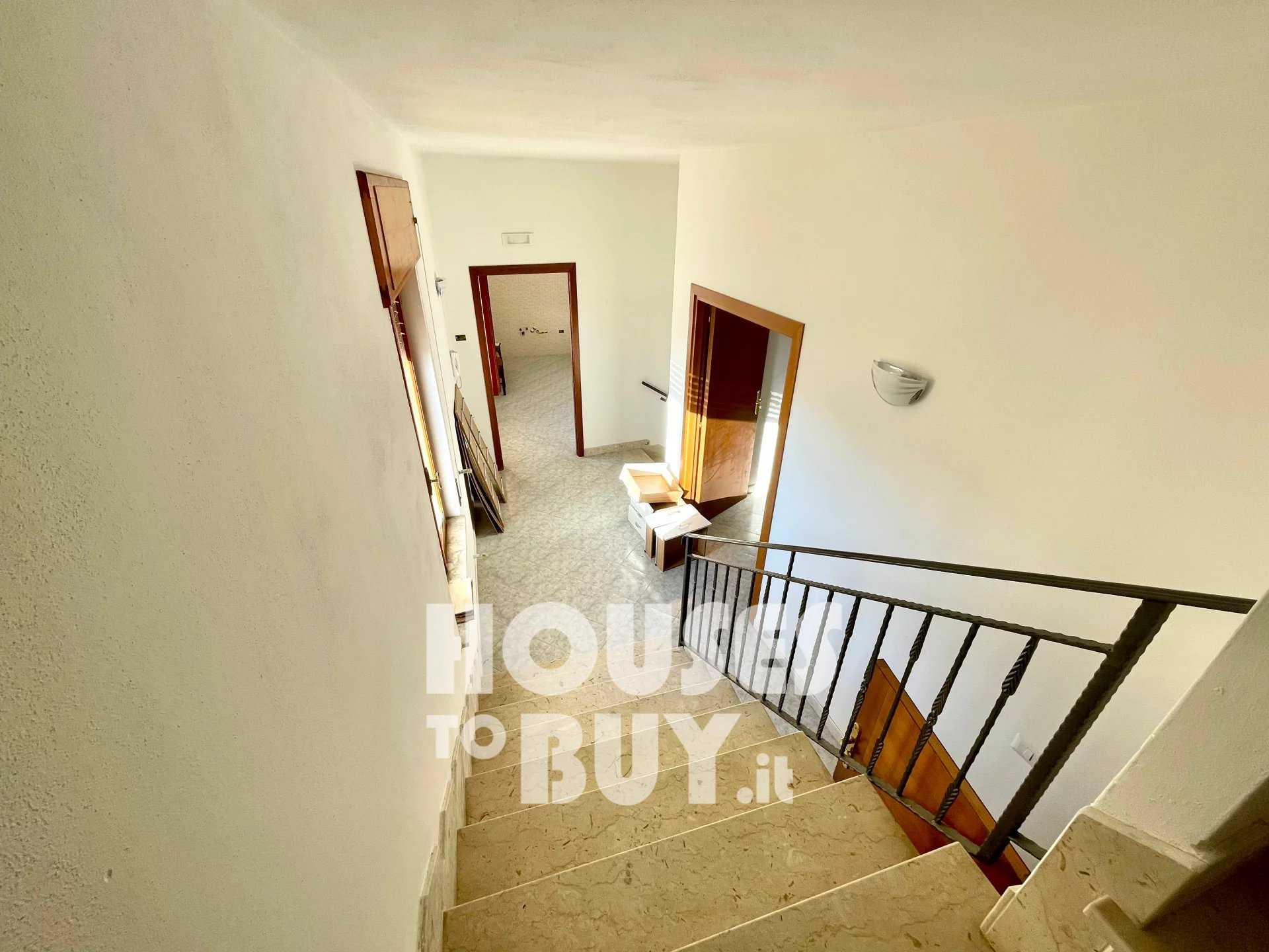 Multiple Houses in Carfizzi, Crotone 12183664