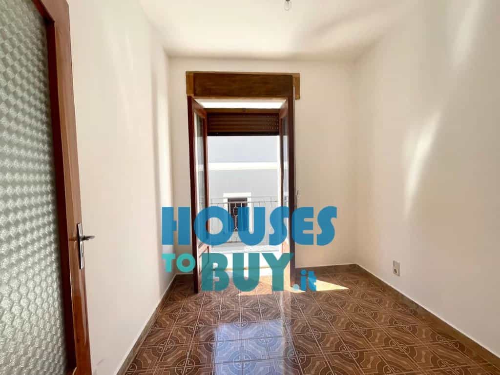 Multiple Houses in Carfizzi, Crotone 12183665