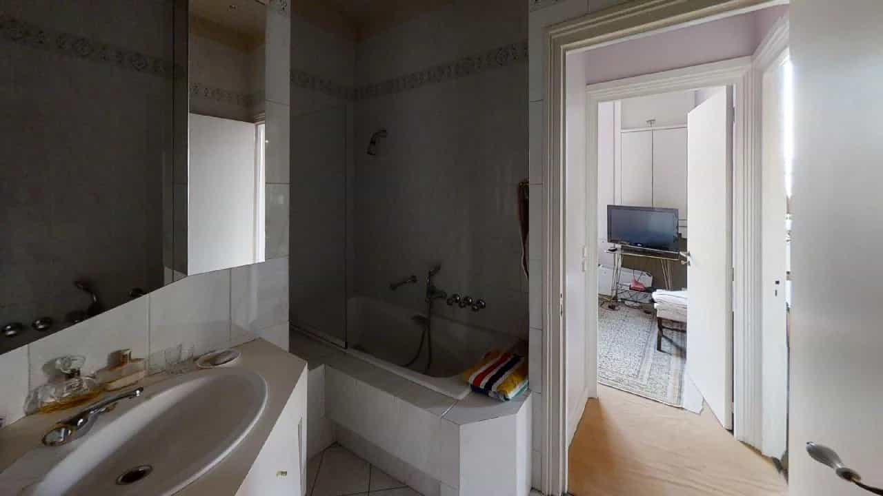 公寓 在 塞納河畔納伊, 法蘭西島 12183724