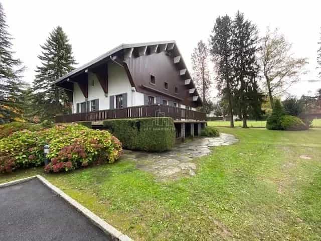 Rumah di La Croix-de-la-Rochette, Auvergne-Rhone-Alpes 12183741