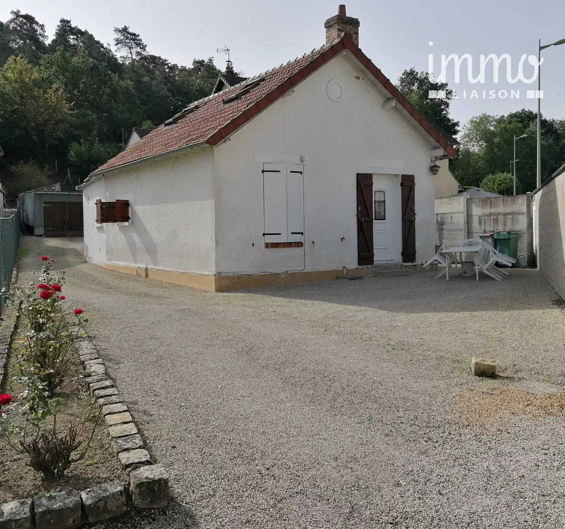 House in Saclas, Ile-de-France 12183843