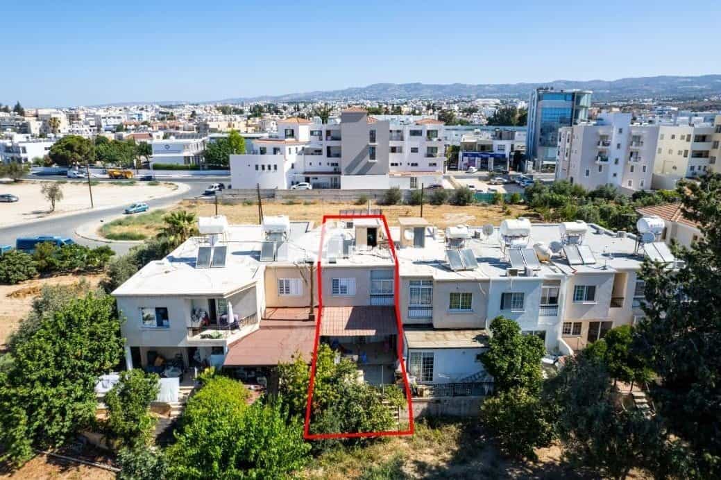Condominium in Paphos, Pafos 12184218