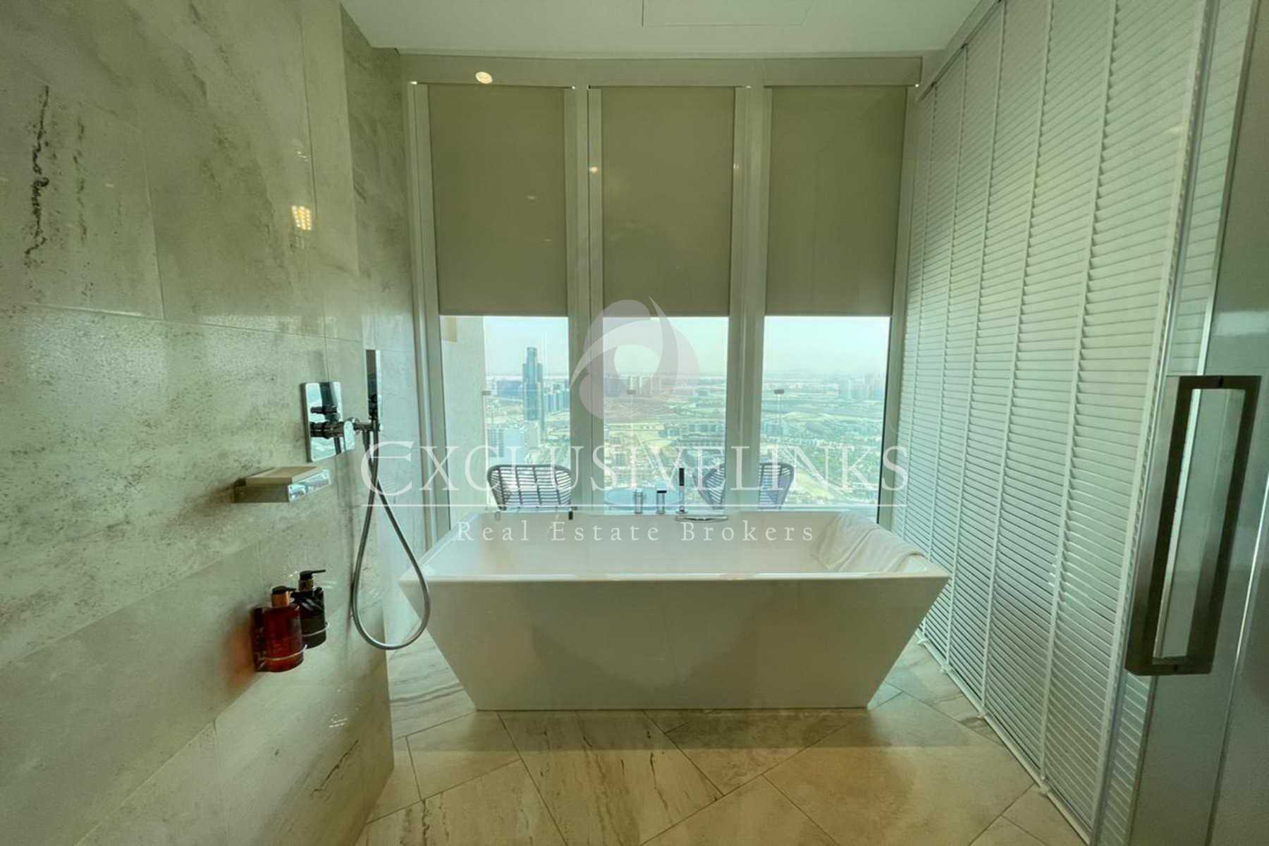 Condominium in دبي, دبي 12184281