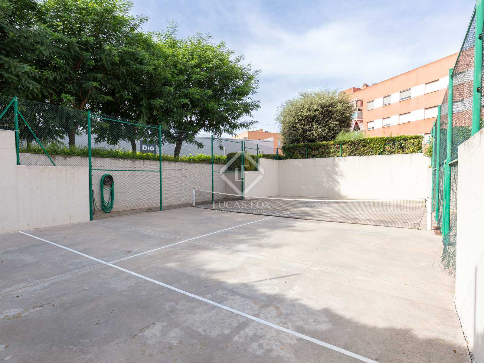 Eigentumswohnung im Sant Joan Despí, Catalonia 12184300