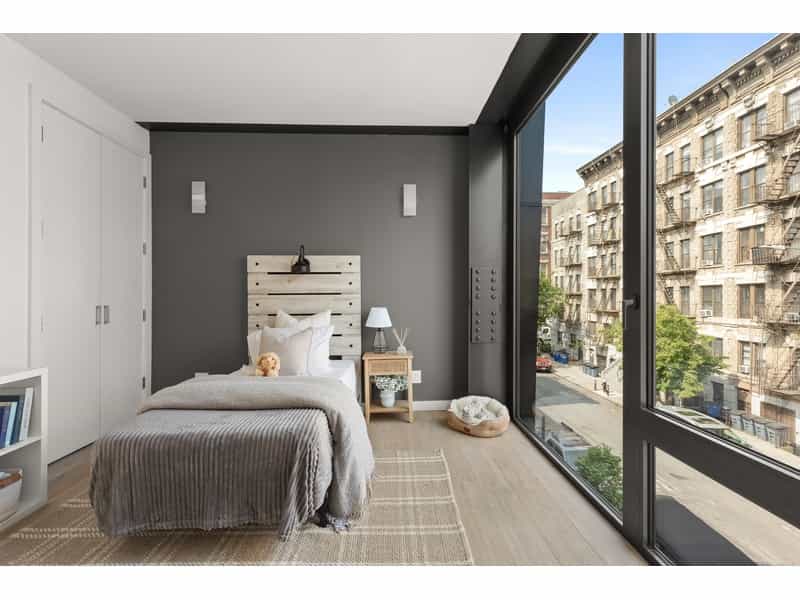 Condominium in , New York 12184311