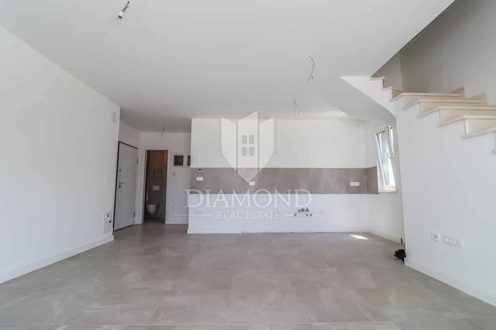 Condominium dans Pomer, Istria County 12184550