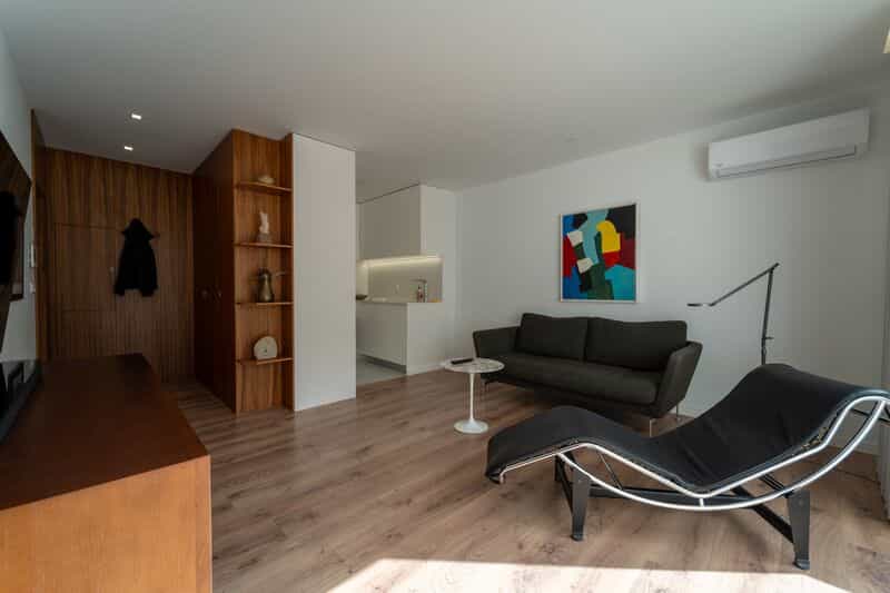 Condominium in Porto, Porto 12184785