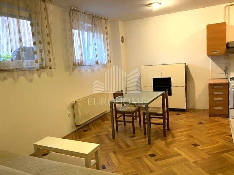 Condominium in Vrapce, Zagreb, Grad 12184862