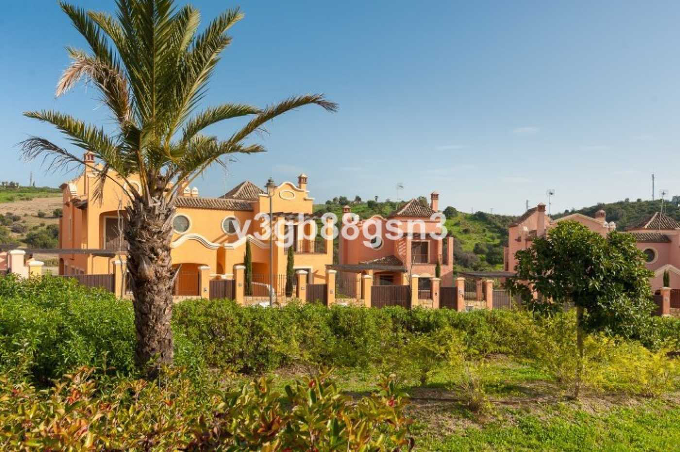 House in Estepona, Andalusia 12186793