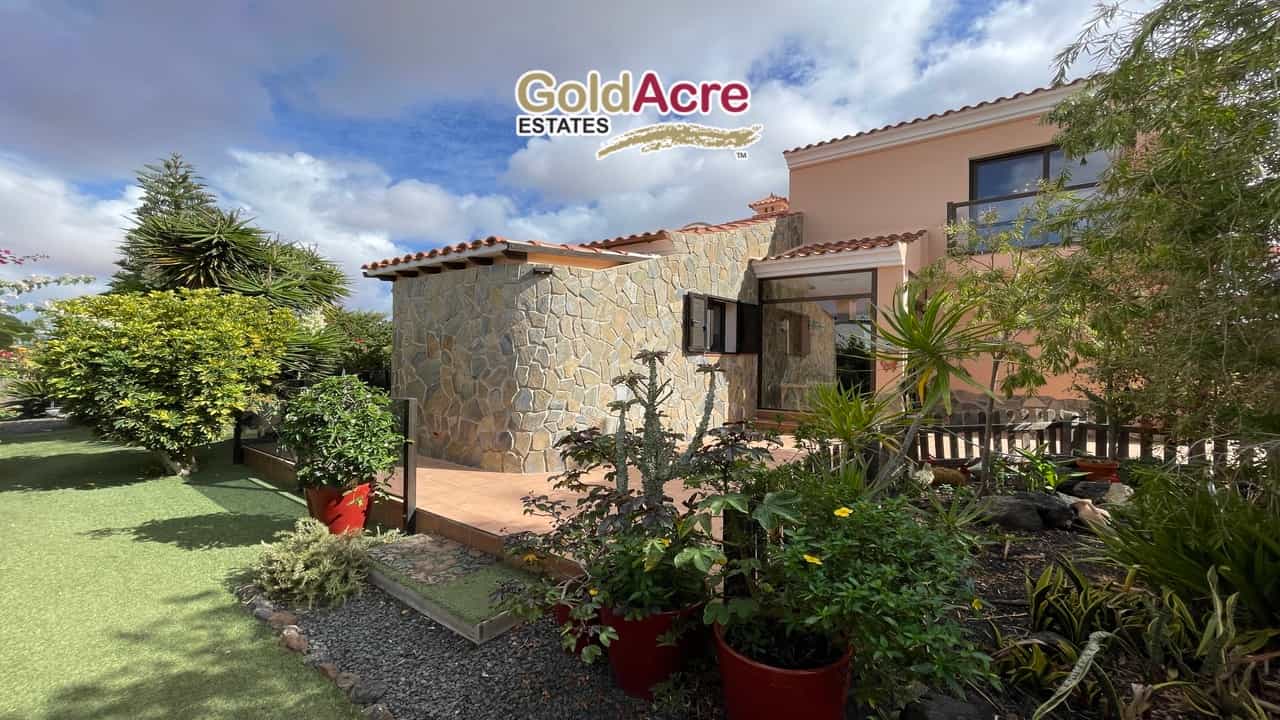 House in La Oliva, Canarias 12186831