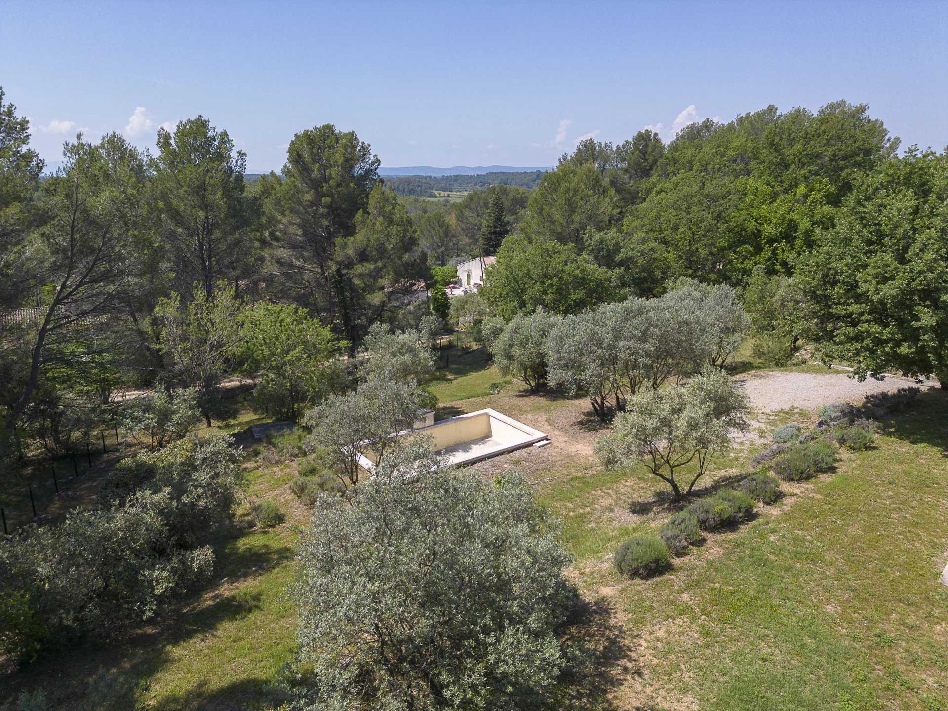 房子 在 Draguignan, Provence-Alpes-Côte d'Azur 12187000