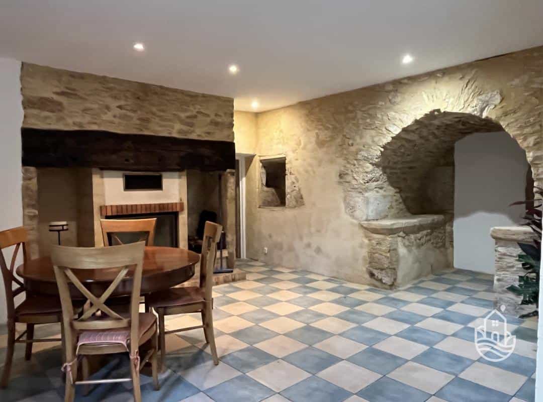 жилой дом в Montignac, Nouvelle-Aquitaine 12187048