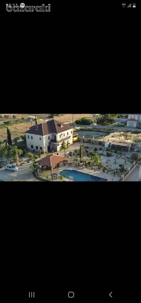 жилой дом в Ypsonas, Limassol 12187927
